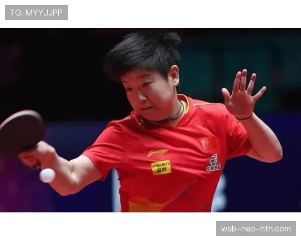 孙颖莎的行李箱里塞了三块板子，一块比一块贵